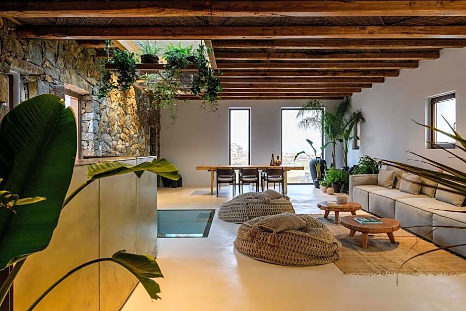 Charisma Hotel and Wellness Club