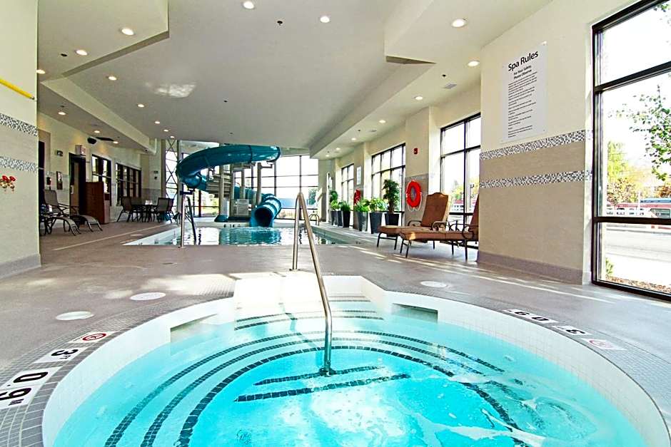 Holiday Inn Express and Suites Calgary University By IHG