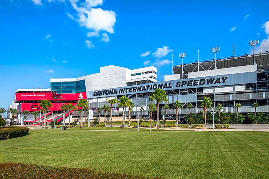 Comfort Inn & Suites Daytona Beach Oceanfront