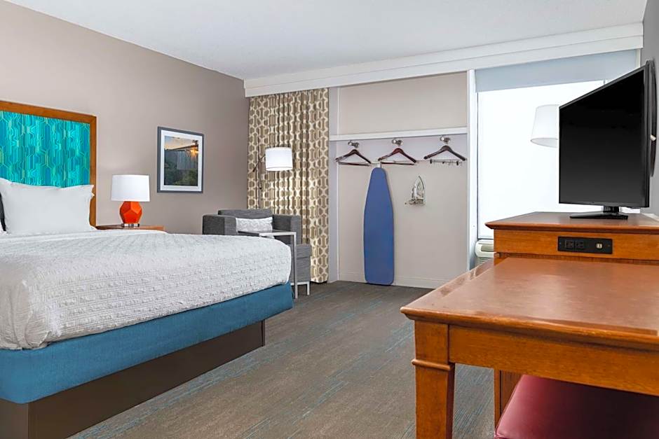 Hampton Inn By Hilton Martinsburg
