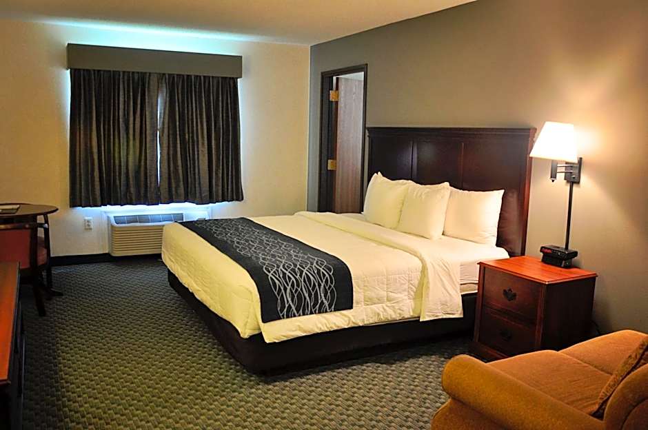 Dunes Express Inn and Suites