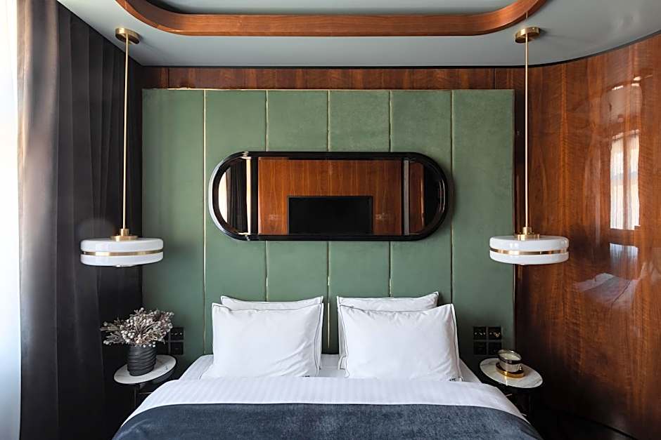 A22 Hotel