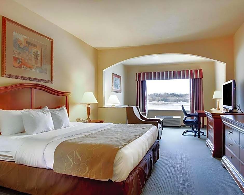 Clarion Suites Vidalia