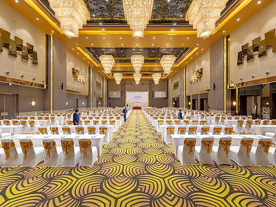 Novotel Yangon Max