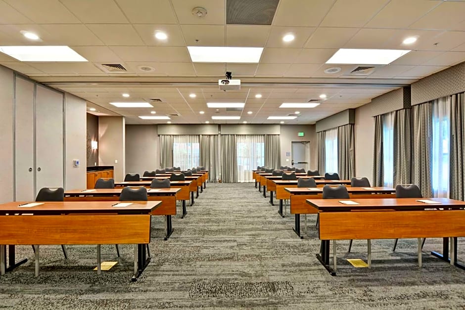 Homewood Suites By Hilton by TechRidge Parmer @ I-35