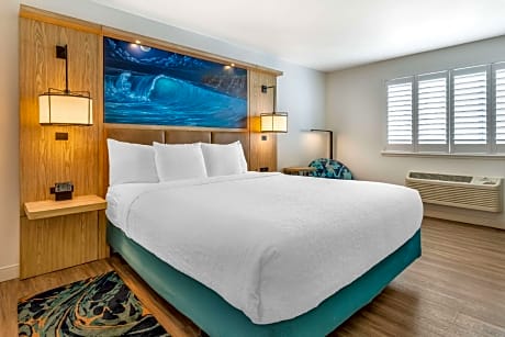 1 King Bed, Nonsmoking