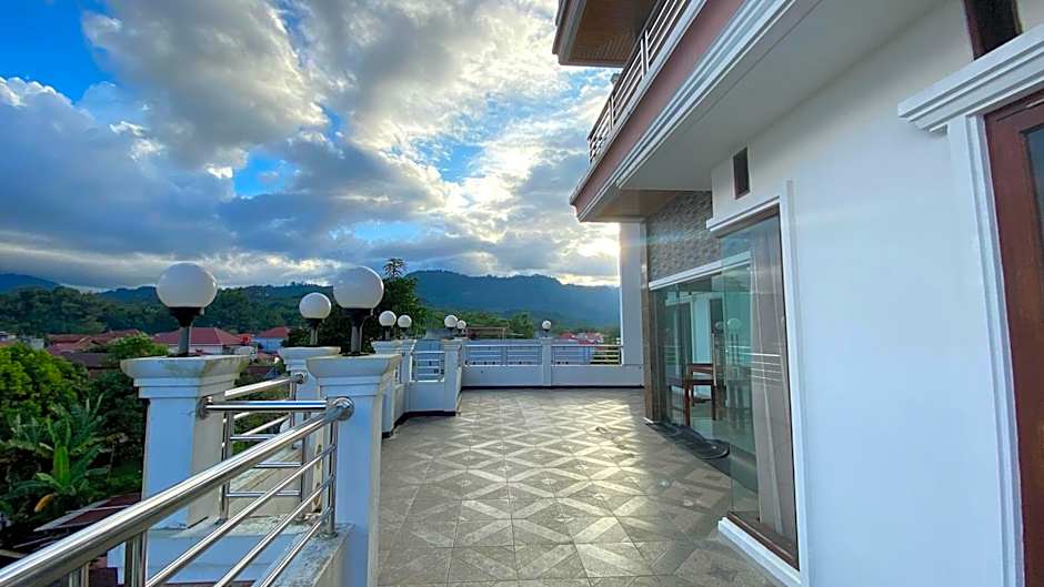 Toraja Lodge Guest House