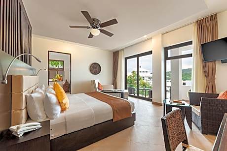 Hilltop Suite