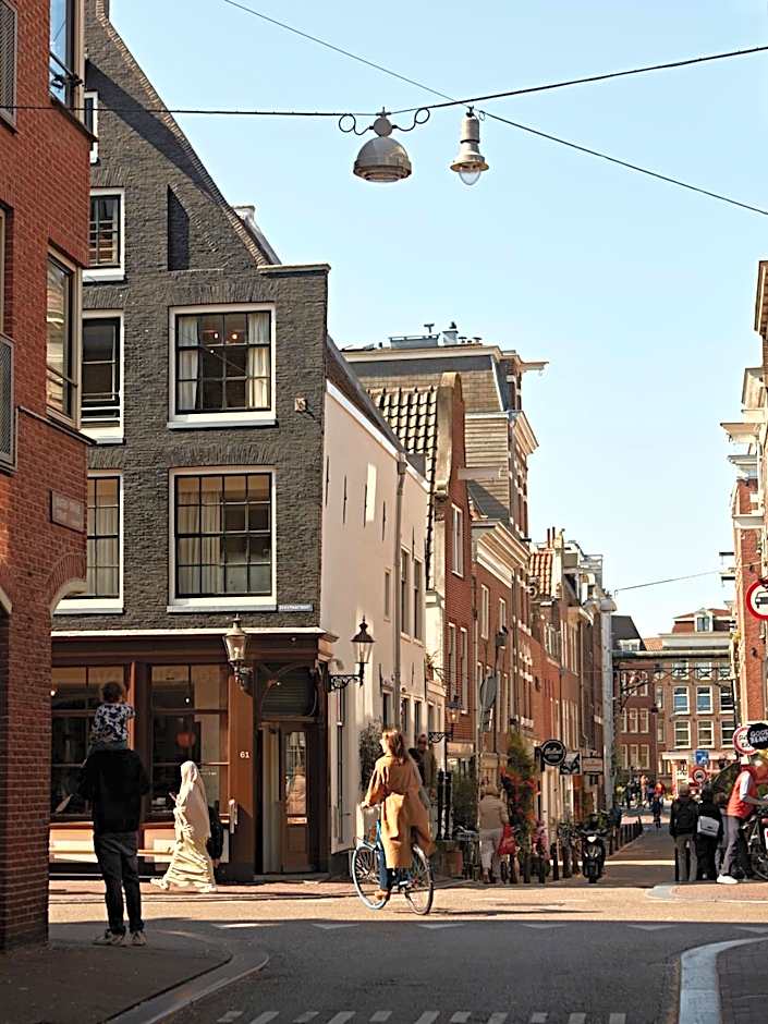 YAYS Amsterdam Prince Island by Numa
