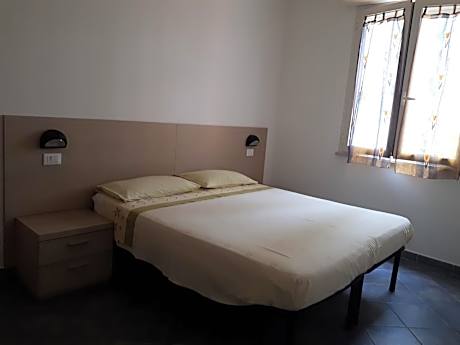 Apartment (4 Adults)