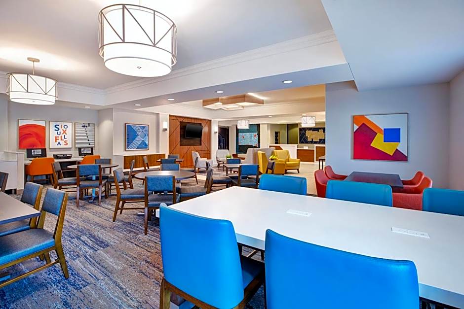 Holiday Inn Express & Suites Sioux Falls Southwest By IHG