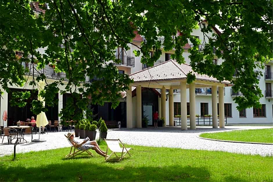 Hotel Nowy Zdrój - Centrum Zdrowia i Wypoczynku