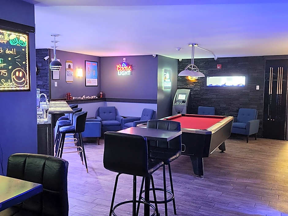 Newfound Inn & Suites