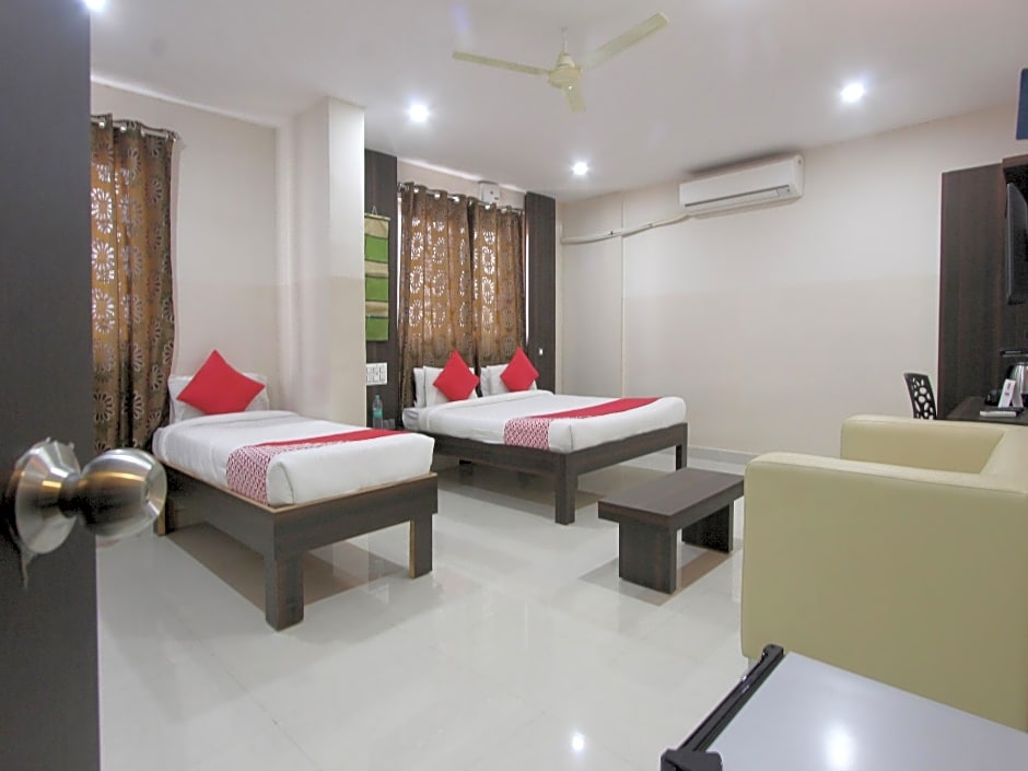 OYO 14520 Habitat Hotel & Suites