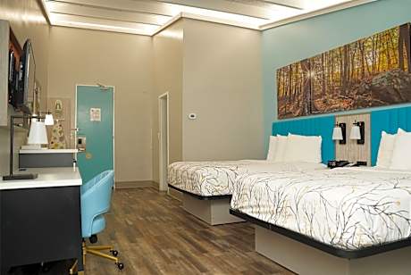 2 Queen Beds Non-Smoking