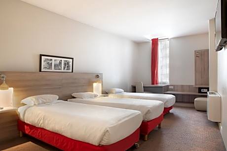 Superior Triple Room with 3 Single Beds