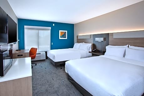 Standard Room with Two Queen Beds