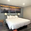 Days Inn by Wyndham Medford