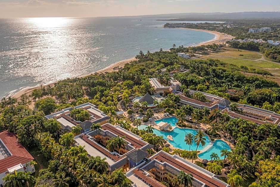 Photo 1 of 50 of Iberostar Waves Costa Dorada- All Inclusive