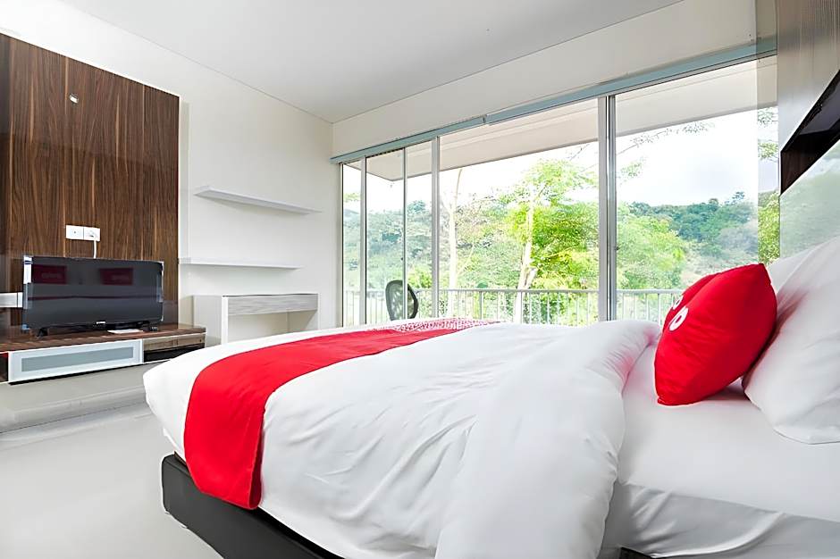 OYO 2001 Taman Dayu Villa Golf View
