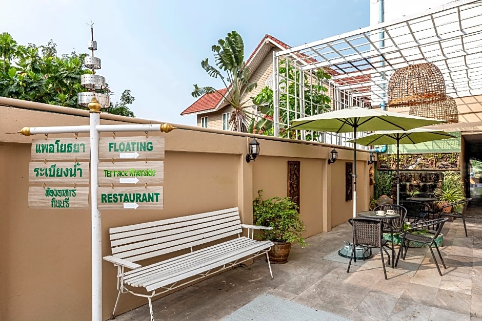 Ayothaya Riverside Hotel