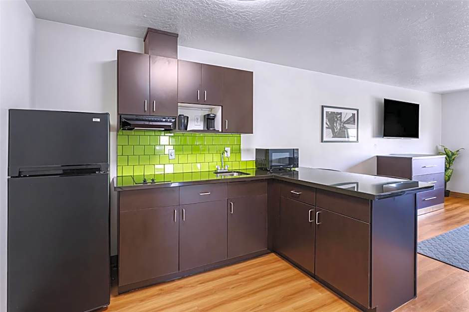 Best Western Duchesne Inn