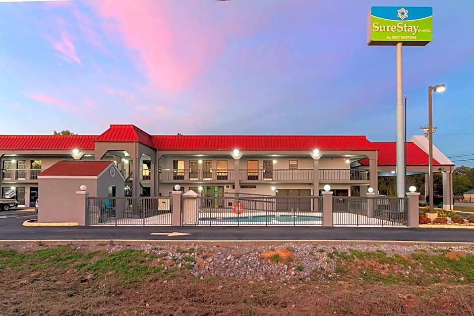SureStay Hotel by Best Western Lenoir City