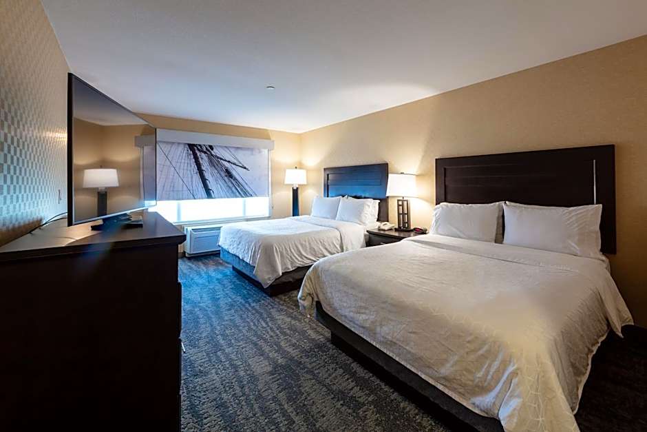 Holiday Inn Express & Suites Riverport Richmond By IHG