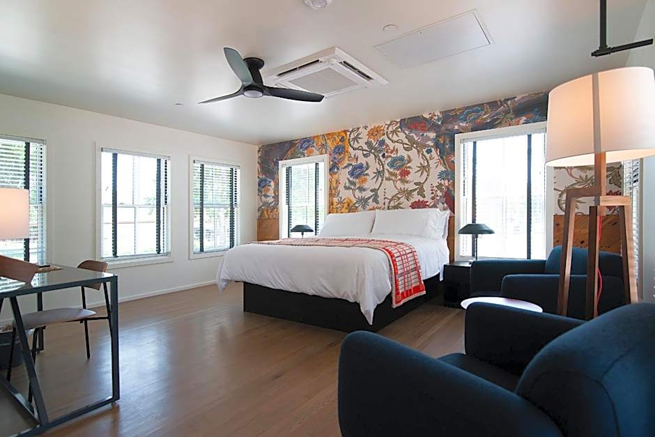 Talbot Commons Hotel