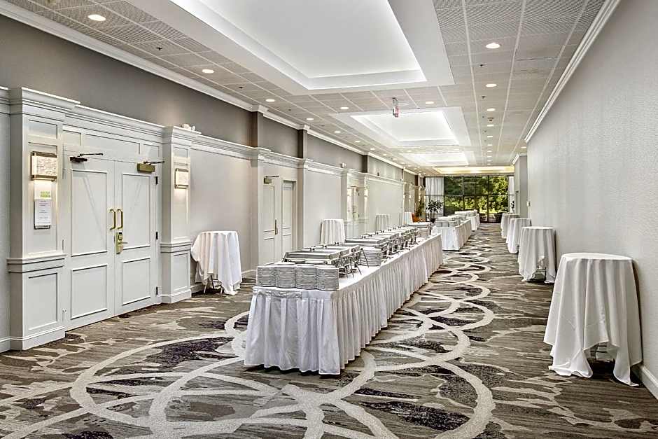 Holiday Inn Chicago Northwest/Crystal Lake/Convention Center By IHG