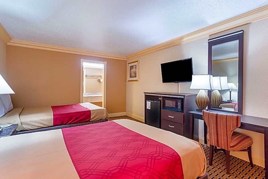 Rodeway Inn & Suites Birmingham I-59 exit 134