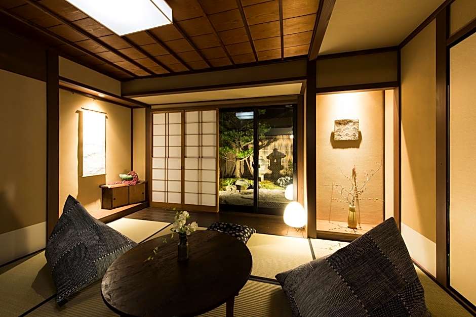 Higashiyama Kageroi