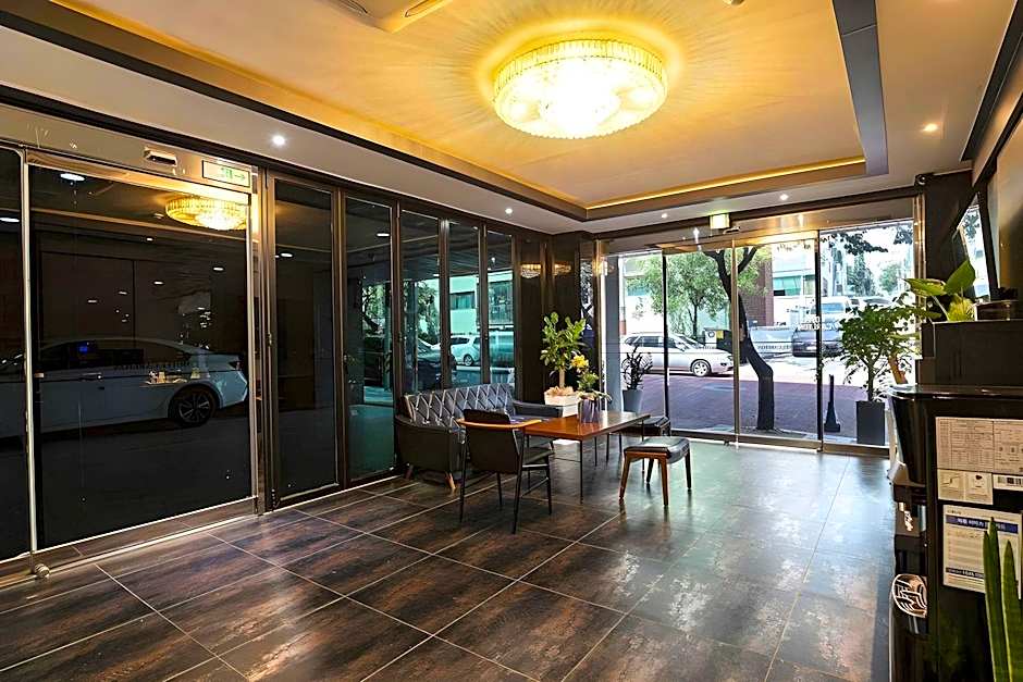 Hotel Carlton