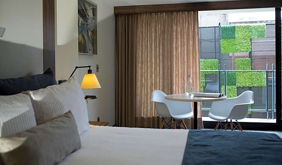 Flow Condesa - Adults Only