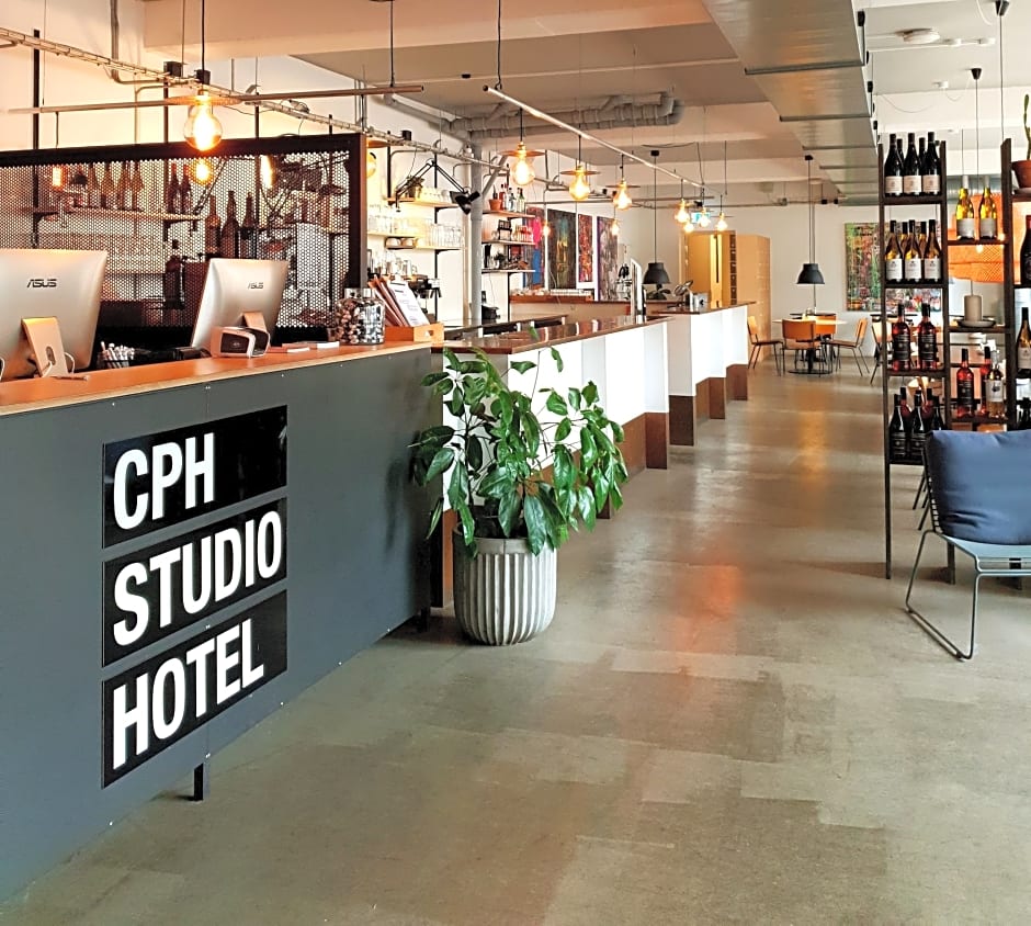 CPH Studio Hotel Guest Reservations