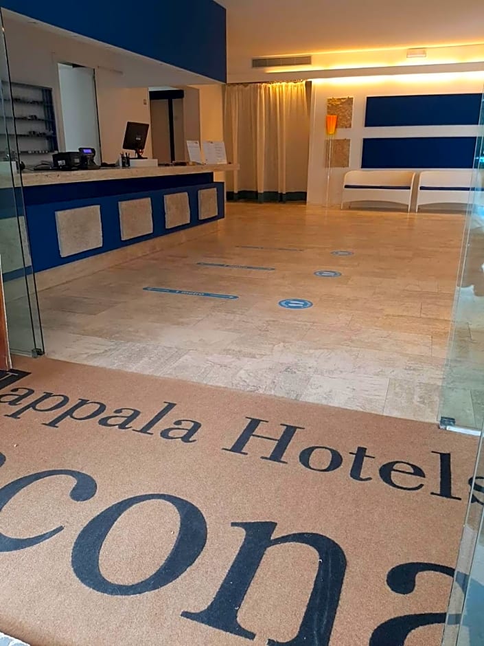 Hotel Club Lacona