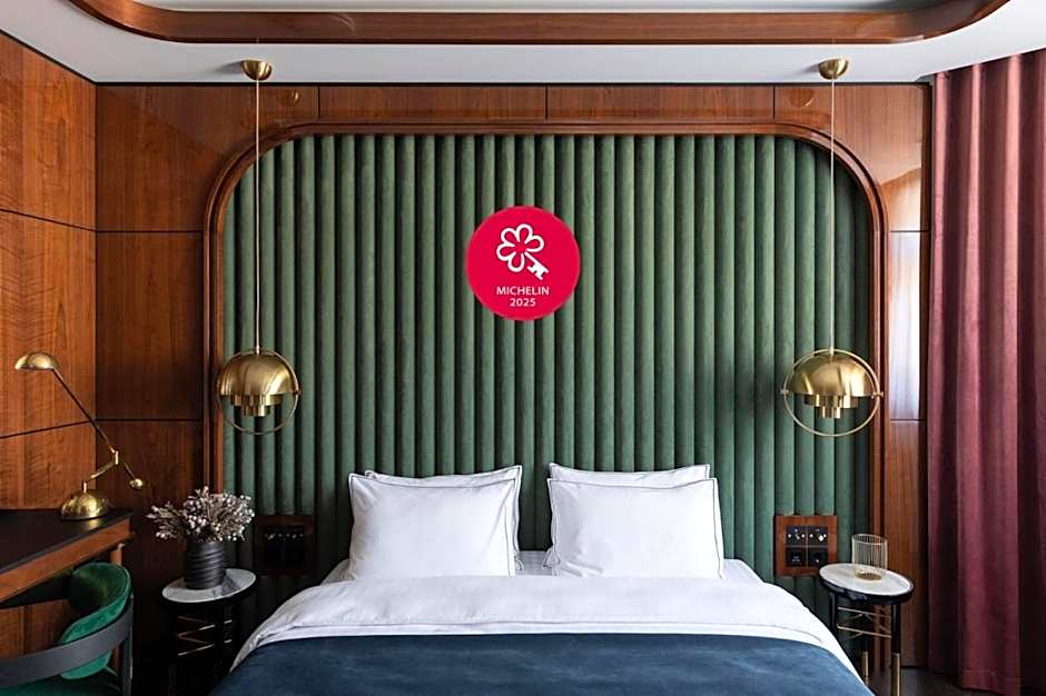 A22 Hotel