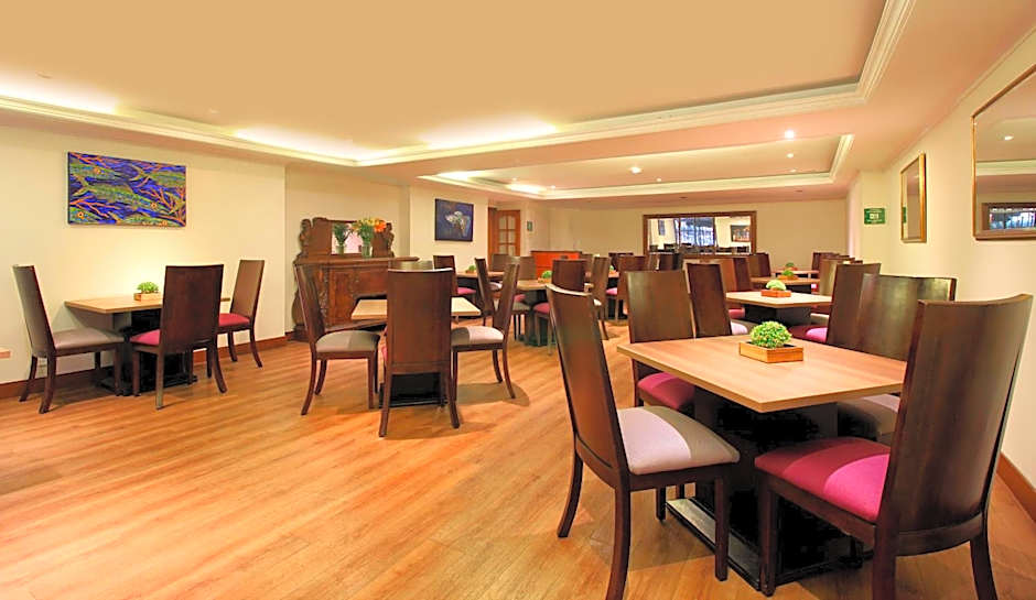 Hotel Windsor House Inn By GEH Suites