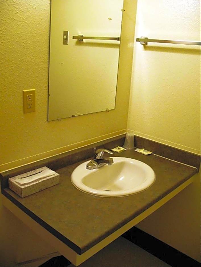 Golden West Motel