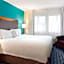 Dubuque Inn and Suites
