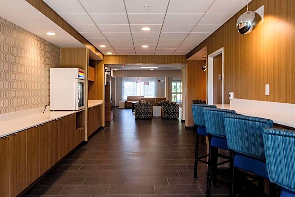 Microtel Inn & Suites by Wyndham Amsterdam