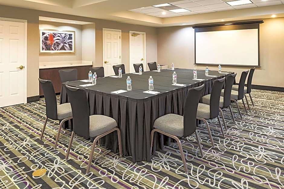 La Quinta Inn & Suites by Wyndham Westport