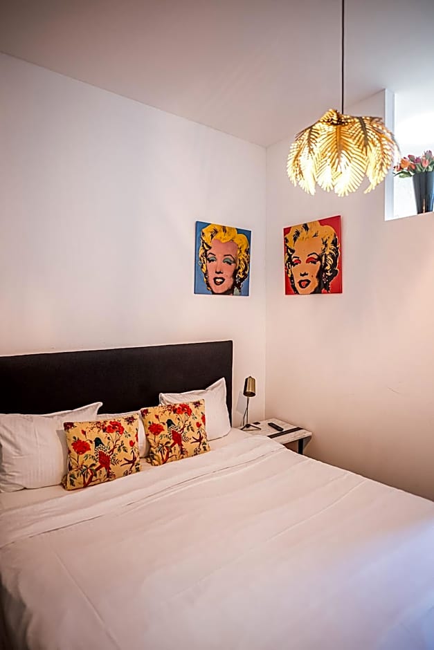 Hotel Urban Dreams