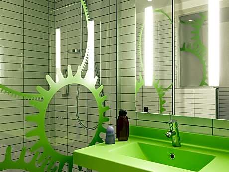 Standard Room with one double bed