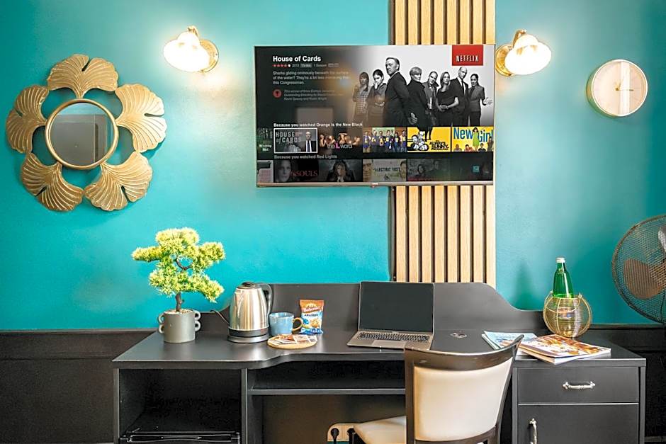 Hotel Praga 1885 by Wagnerstays