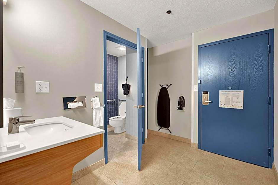Spark by Hilton Plymouth