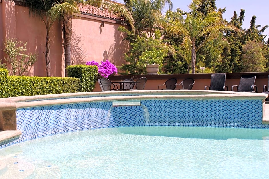 Estancia Inn