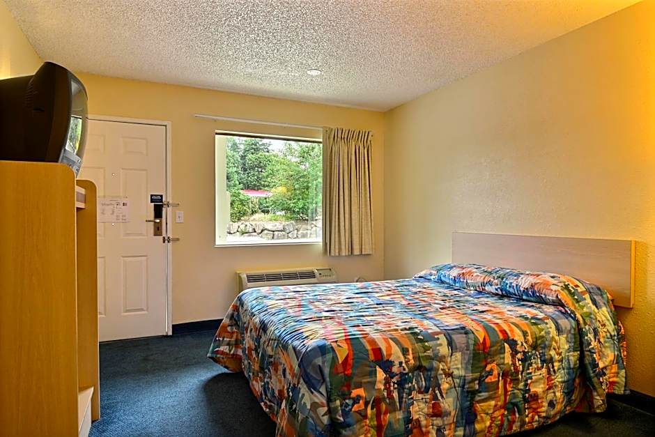 Motel 6-Seattle, WA - South