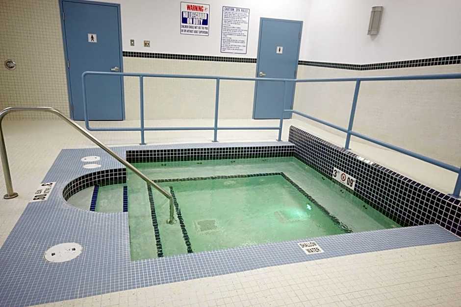 Coast Lethbridge Hotel & Conference Centre