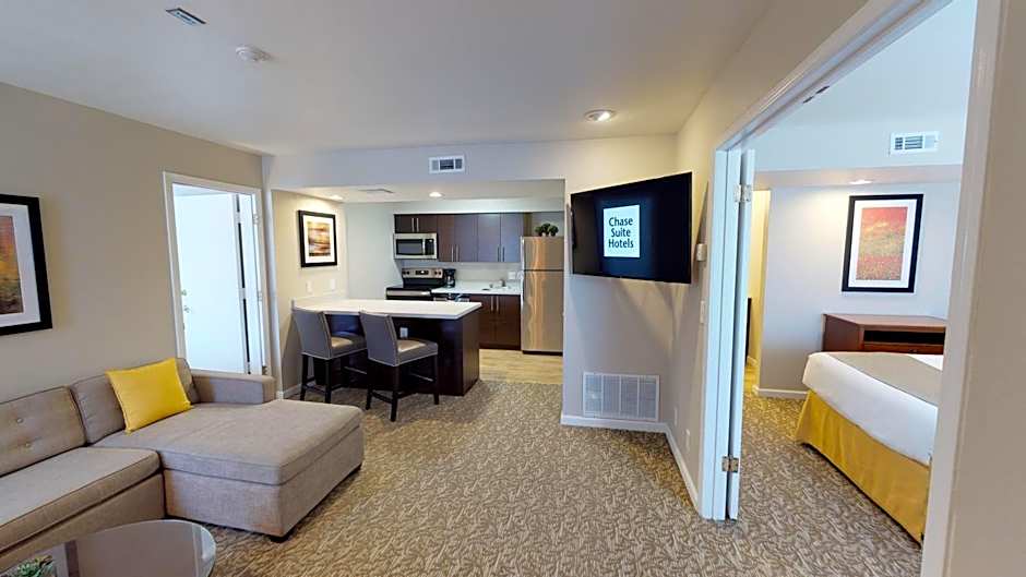 Chase Suites Hotel In Newark